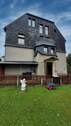 Blick seitlicher Hauseingang - 7 Zimmer Einfamilienhaus in Lengenfeld