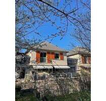 ***SPRINGTIME...die Natur erwacht...EINFAMILIENHAUS...idyllisch am Bächlein.....STADTNAH modern...*** - Fürth Burgfarrnbach