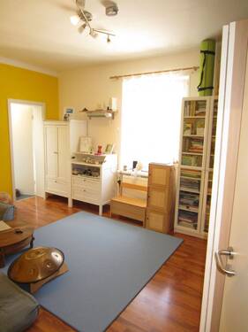 BLICK IN DAS KINDERZIMMER - 