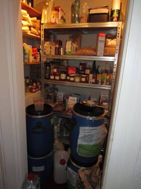 SEPARATER VORRATSRAUM - 