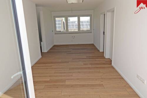 helle, offene Küche mit Wohn- und Essbereich - 3 Zimmer Etagenwohnung in Esens