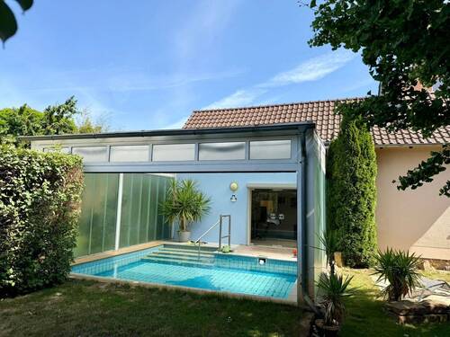 Poolhaus - 