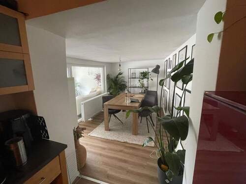 Essbereich - Sanierte 3,5-Zimmer-Wohnung mit Loggia, Terrassennutzung in der Bonner Kirschblütenstraße