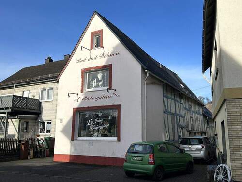 Bild 2 - Einfamilienhaus zum Kaufen in Eschenburg / Hirzenhain