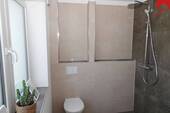 Badezimmer mit ebenerdiger Dusche - 