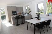 offene Küche mit Essbereich - 3 Zimmer Etagenwohnung zum Kaufen in Esens