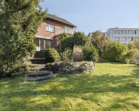 Gartenansicht - Freistehendes EFH auf exklusivem Grundstück in Ratingen-Mitte