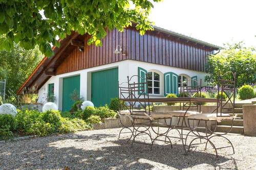 Garagenhaus - Einfamilienhaus mit 220,00 m&sup2; in Stühlingen zum Kaufen