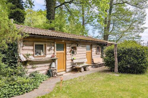 Saunahaus mit Schuppen - 