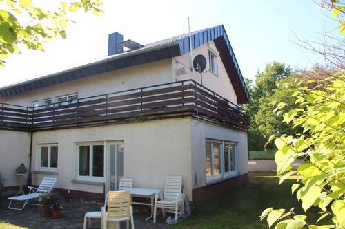 Bild 3 - 8 Zimmer Mehrfamilienhaus, Wohnhaus in Schlitz
