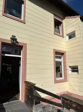 Gartenansicht von Südterrasse - Einfamilienhaus mit 187,00 m&sup2; in Weilerbach zum Kaufen