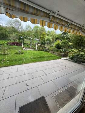 Garten mit Terrasse - 
