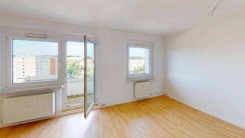 Wohnzimmer Vergleichswohnung - Großzügige 2-Raum-Wohnung mit Balkon