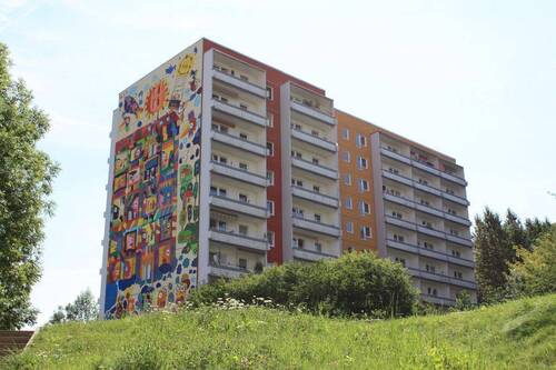 Giebelansicht - Etagenwohnung mit 68,40 m² in Chemnitz zur Miete