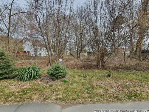 Ansicht - Baugehnemigung für 3 EFH vorhanden