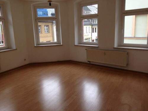Wohnzimmer - 3 Zimmer Etagenwohnung in Mittweida