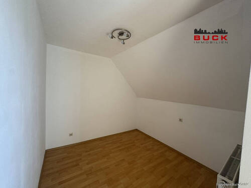 Schlafzimmer - 2 Zimmer Etagenwohnung zum Kaufen in Geislingen an der Steige