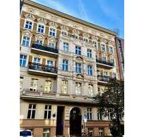 Ideales Sanierungsprojekt: 4-Zimmer Wohnung in gefragter Lage nahe Winterfeldplatz - Berlin Schöneberg