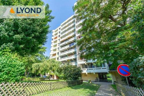 Außenansicht - Großzügige 4-Zimmer-Wohnung mit Südbalkon & Weitblick in zentraler Lage von Crailsheim