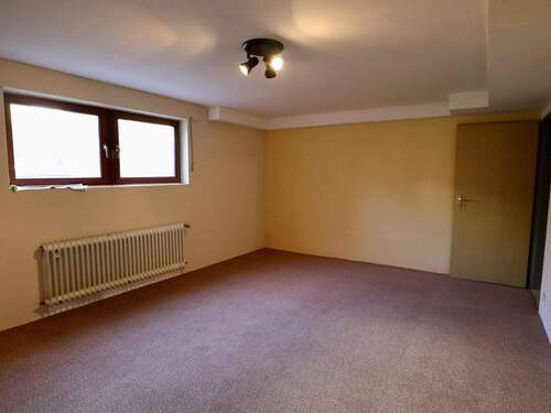 Hobbyzimmer im Keller - 