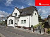 Straßenansicht - Hochwertig ausgestattetes Landhaus im idyllischen Schülp