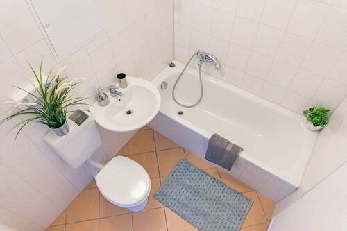 Bad Vergleichswohnung - 1 Zimmer Etagenwohnung in Chemnitz