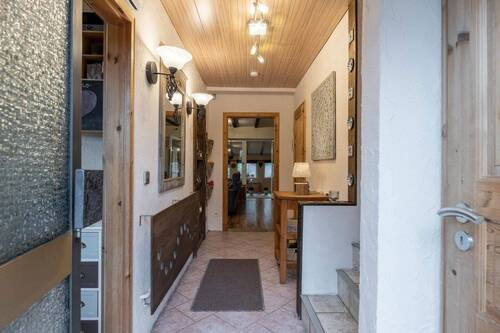 Diele - 4 Zimmer Doppelhaushälfte zum Kaufen in Sankt Augustin