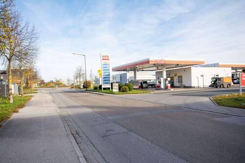 Nachbarschaft mit großem Branchenmix - 