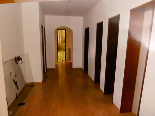 Flur - 6 Zimmer Büro in Achern