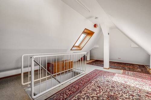 wohnlich ausgebauter Dachspitz (DG2) - 