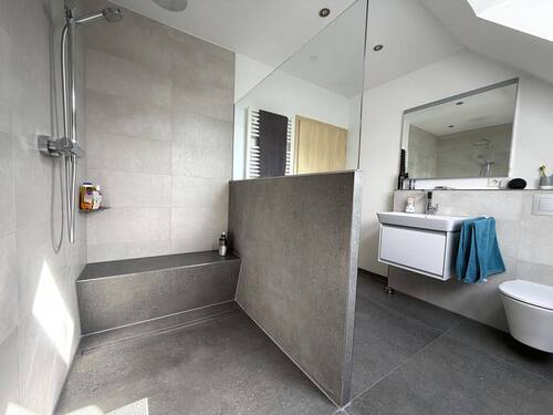 ...bodengleicher Dusche - 