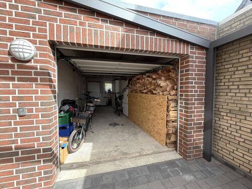Garage - 