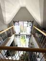 Galerie mit Blick in den Wohnbereich - 