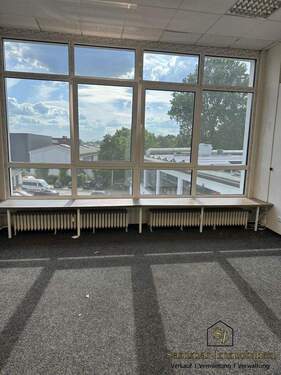 PHOTO-2025-05-30-12-51-13 15 - Büro in Essen - ideal für Ihr Business!