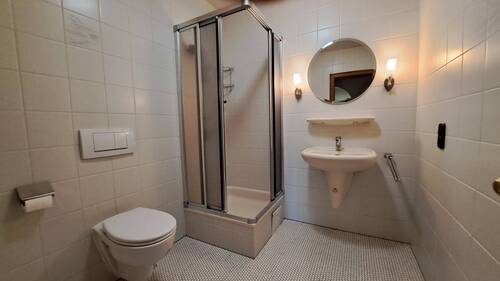 Duschbad im Obergeschoss - 