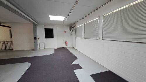 Gewerbefläche im Erdgeschoss - 