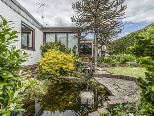 Garten mit Teich - 