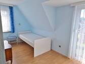 Zimmer mit Balkonzugang - 