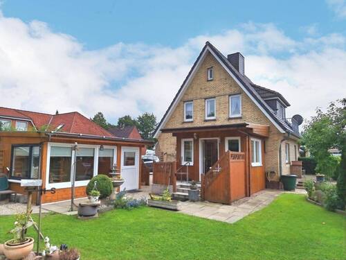 Rückansicht - Einfamilienhaus mit 80,00 m² in Heide zum Kaufen