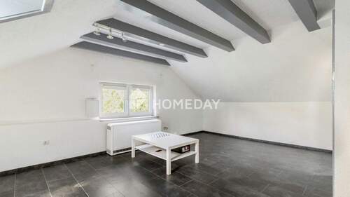 Wohnzimmer 2 - Gemütliche Dachgeschosswohnung mit Charme und Potenzial in Toplage