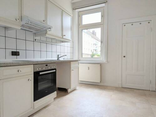Große Einbauküche - 3 Zimmer Etagenwohnung in Hamburg