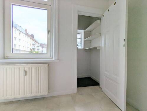 Praktische Abstellkammer in der Küche - Etagenwohnung mit 62,00 m&sup2; in Hamburg zur Miete