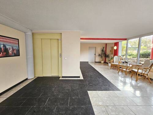 Eingangsbereich Haus - Etagenwohnung mit 72,00 m² in Witten zum Kaufen