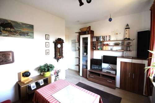 erstes Kinder- bzw. Arbeitszimmer 1. OG - 