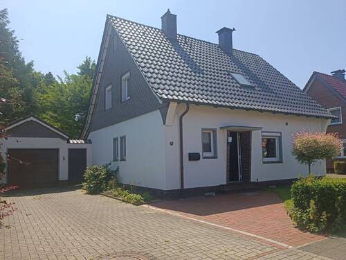 Einfamilienhaus in Varel - Reserviert_____Charmantes Einfamilienhaus in ruhiger Wohnlage von Varel - Platz für Ihre Wohnträume!