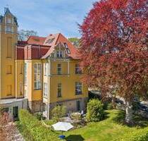 Historisch und trotzdem modern: Fünfzimmerwohnung barrierefrei mit großem Sonnengarten - Berlin Zehlendorf