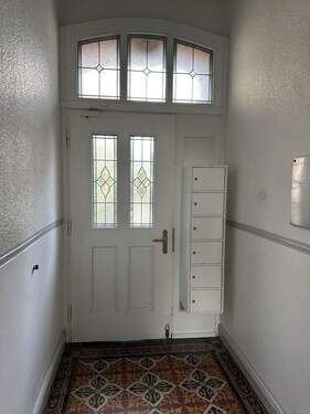 Eingang - Etagenwohnung mit 40,80 m&sup2; in Düsseldorf zur Miete