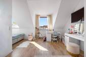 LICHTDURCHFLUTETES KINDERZIMMER 1 - 