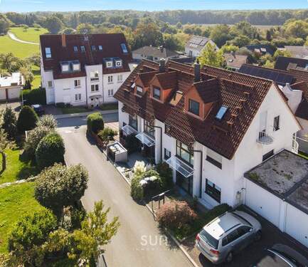 RUHIGE LAGE - REIHENHAUS-JUWEL (modernisiert 2024) in Köppern - Das Zuhause genießen - vom Alltag abschalten!