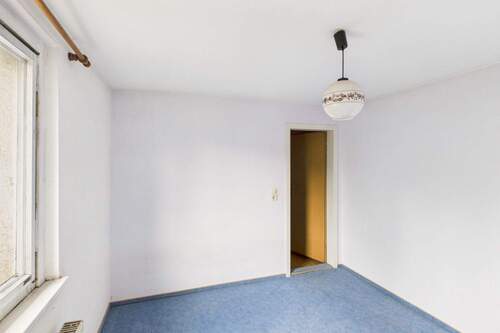 Schlafzimmer 3 OG (mit Wasserschaden) - 